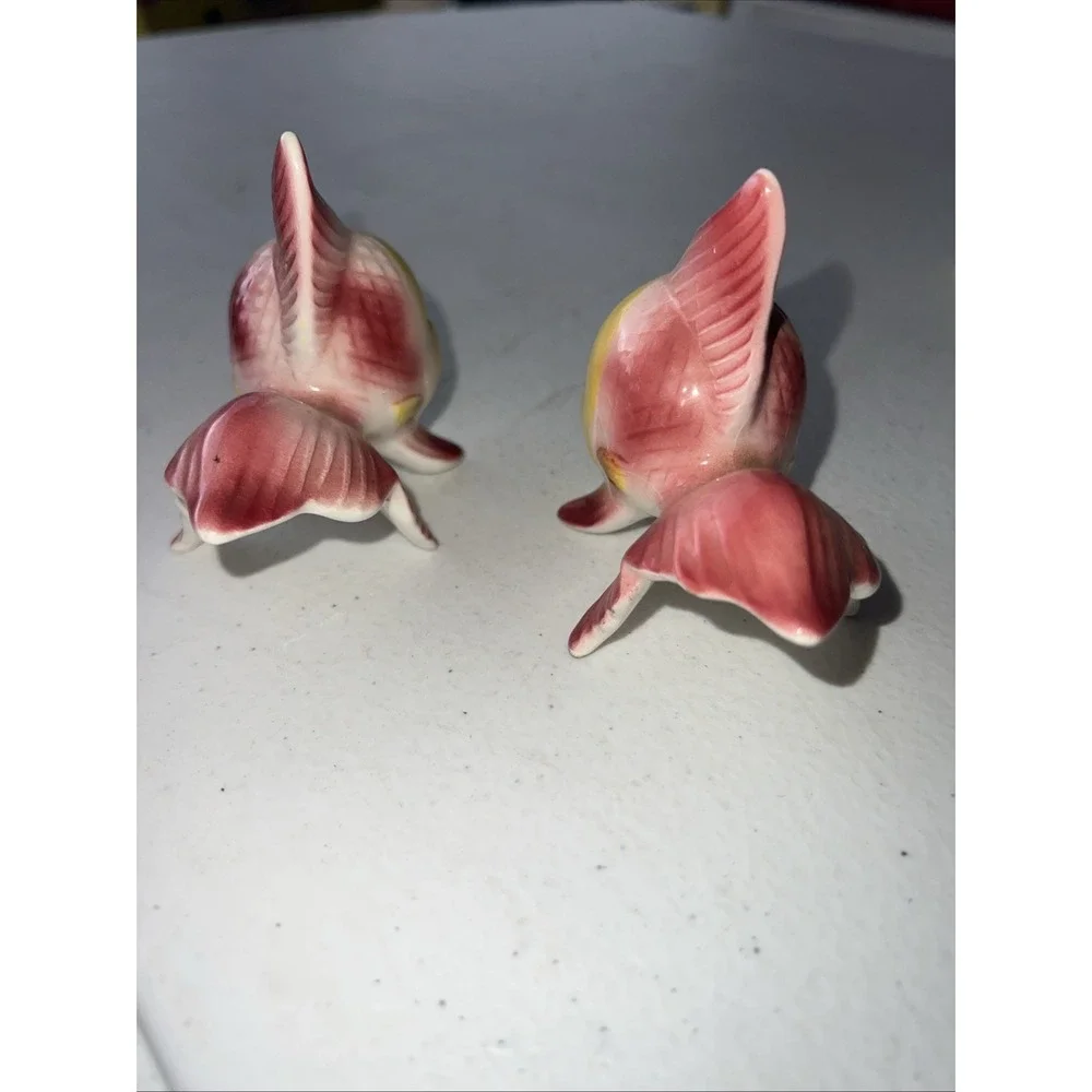 Vintage Mid Century Anthropomorphic Fish Shakers Japan Pink Yellow
